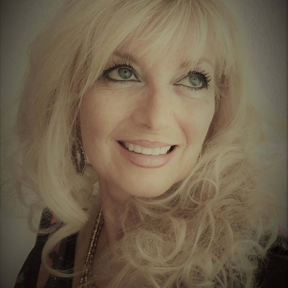 Meet your Posher, Marianne